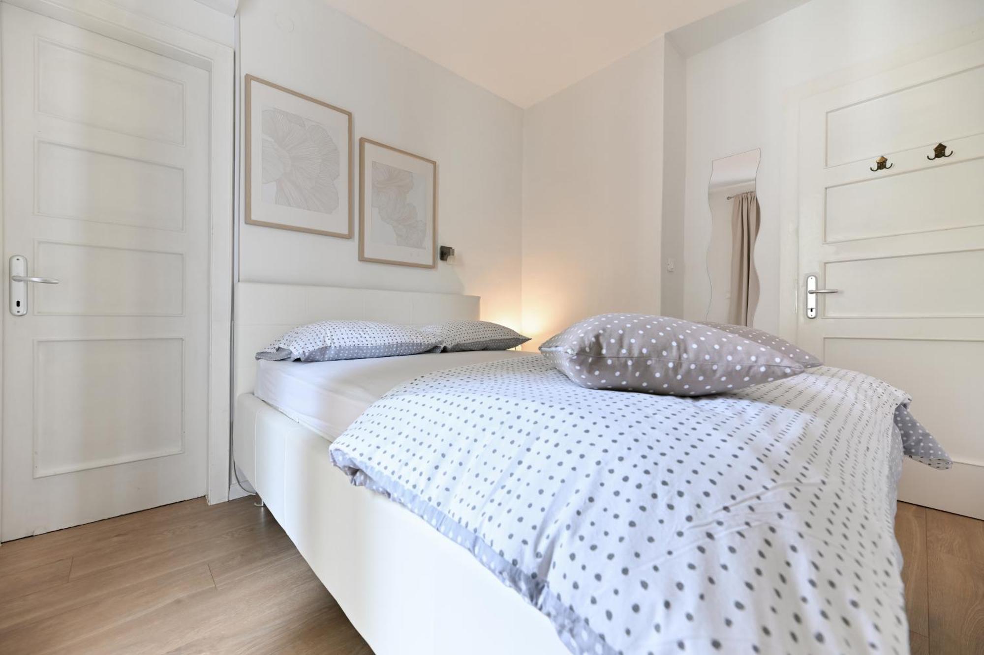 Near Zadar City Center Apartment With Free Parking And Air Condition In Each Room ภายนอก รูปภาพ