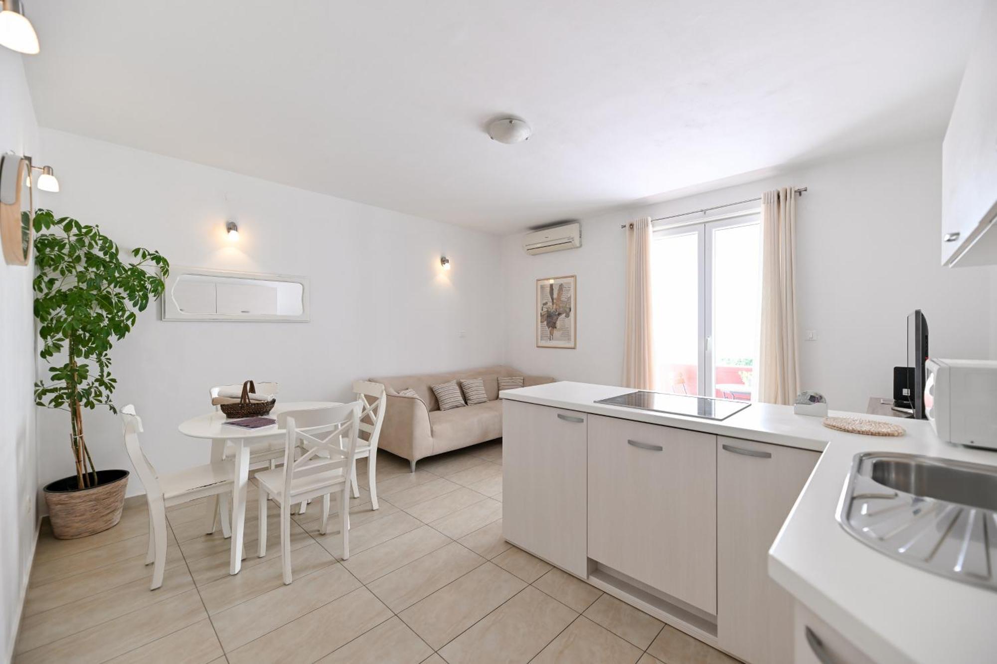 Near Zadar City Center Apartment With Free Parking And Air Condition In Each Room ภายนอก รูปภาพ