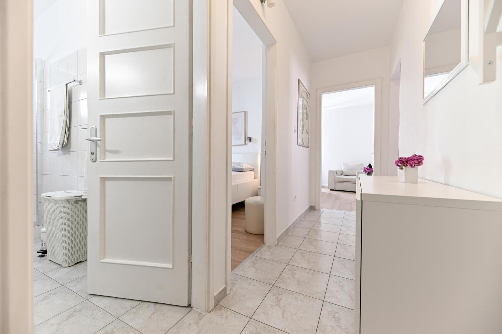 Near Zadar City Center Apartment With Free Parking And Air Condition In Each Room ภายนอก รูปภาพ