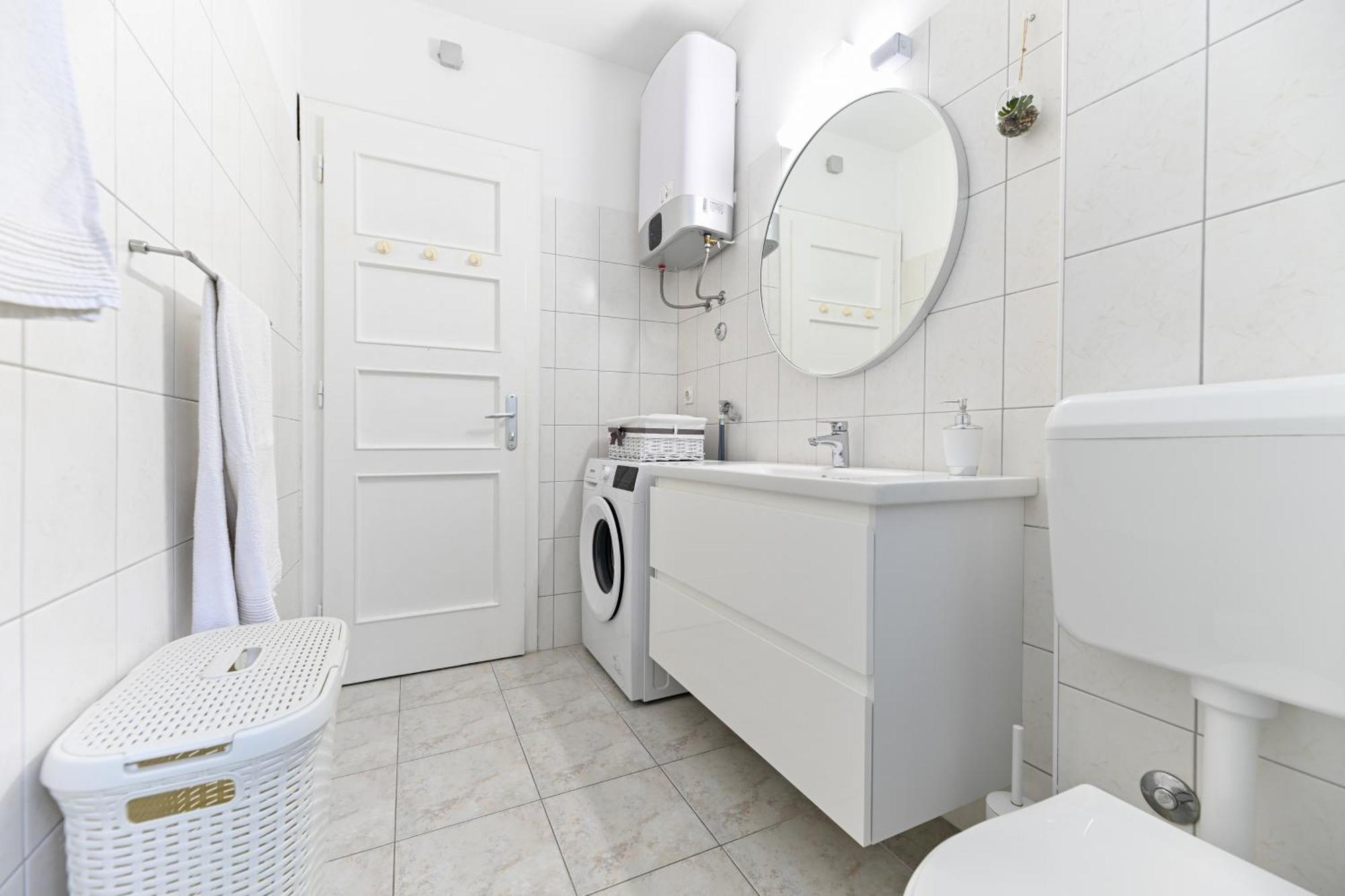Near Zadar City Center Apartment With Free Parking And Air Condition In Each Room ภายนอก รูปภาพ