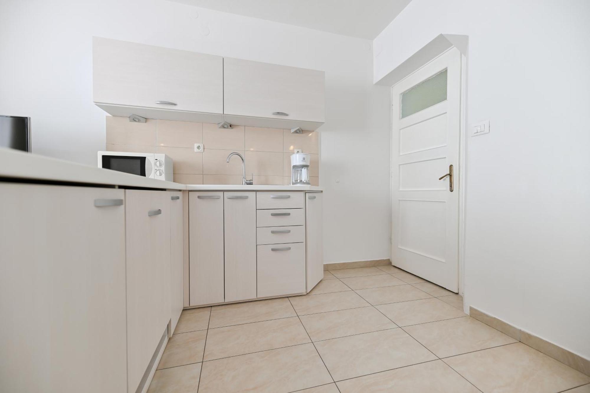 Near Zadar City Center Apartment With Free Parking And Air Condition In Each Room ภายนอก รูปภาพ