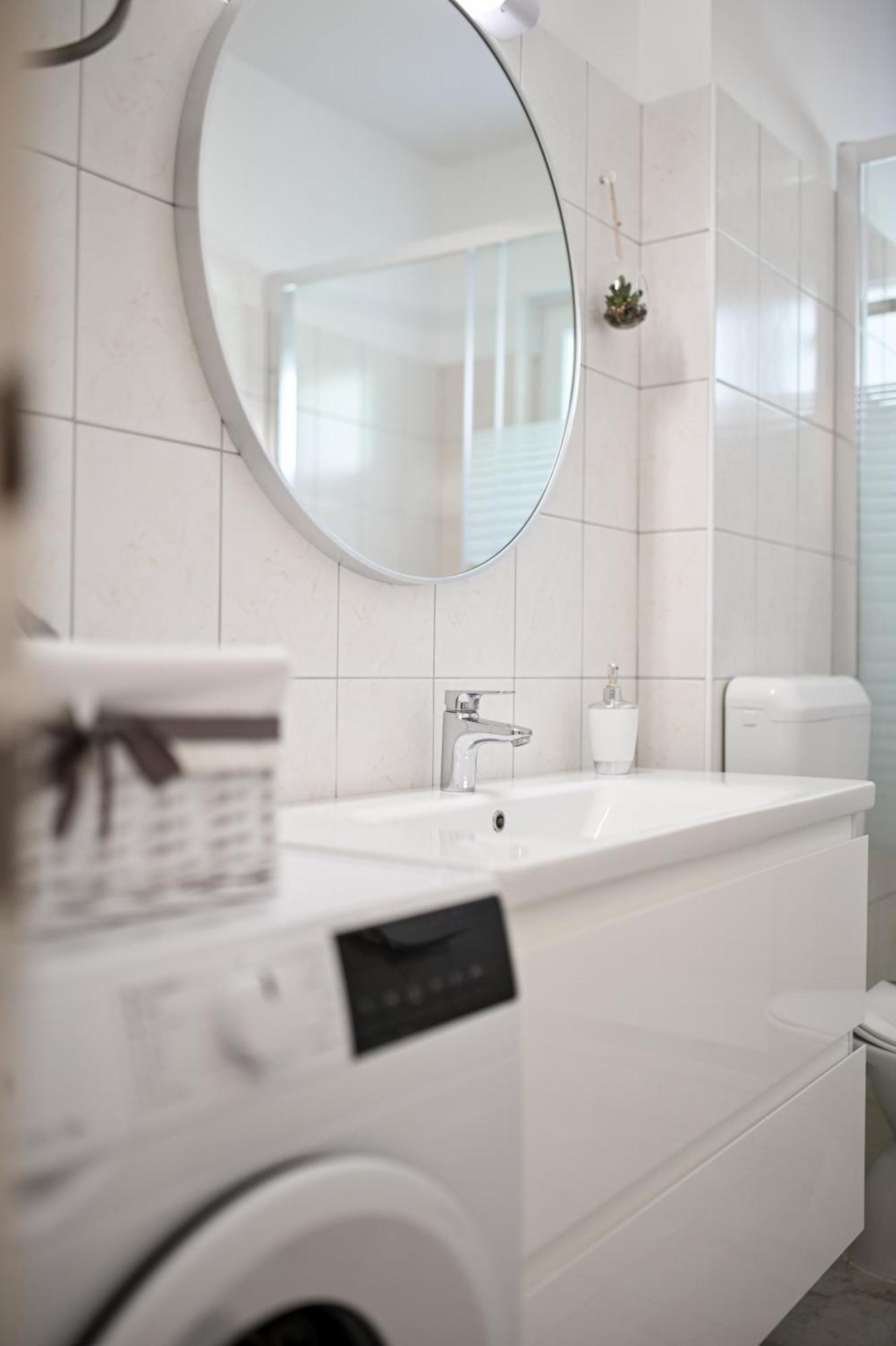 Near Zadar City Center Apartment With Free Parking And Air Condition In Each Room ภายนอก รูปภาพ