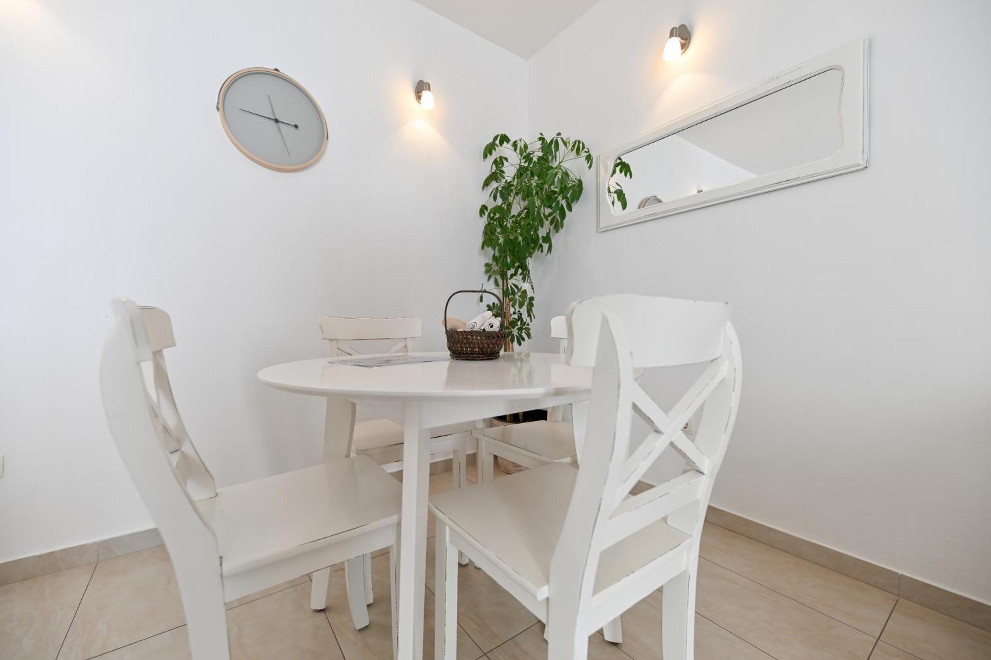 Near Zadar City Center Apartment With Free Parking And Air Condition In Each Room ภายนอก รูปภาพ